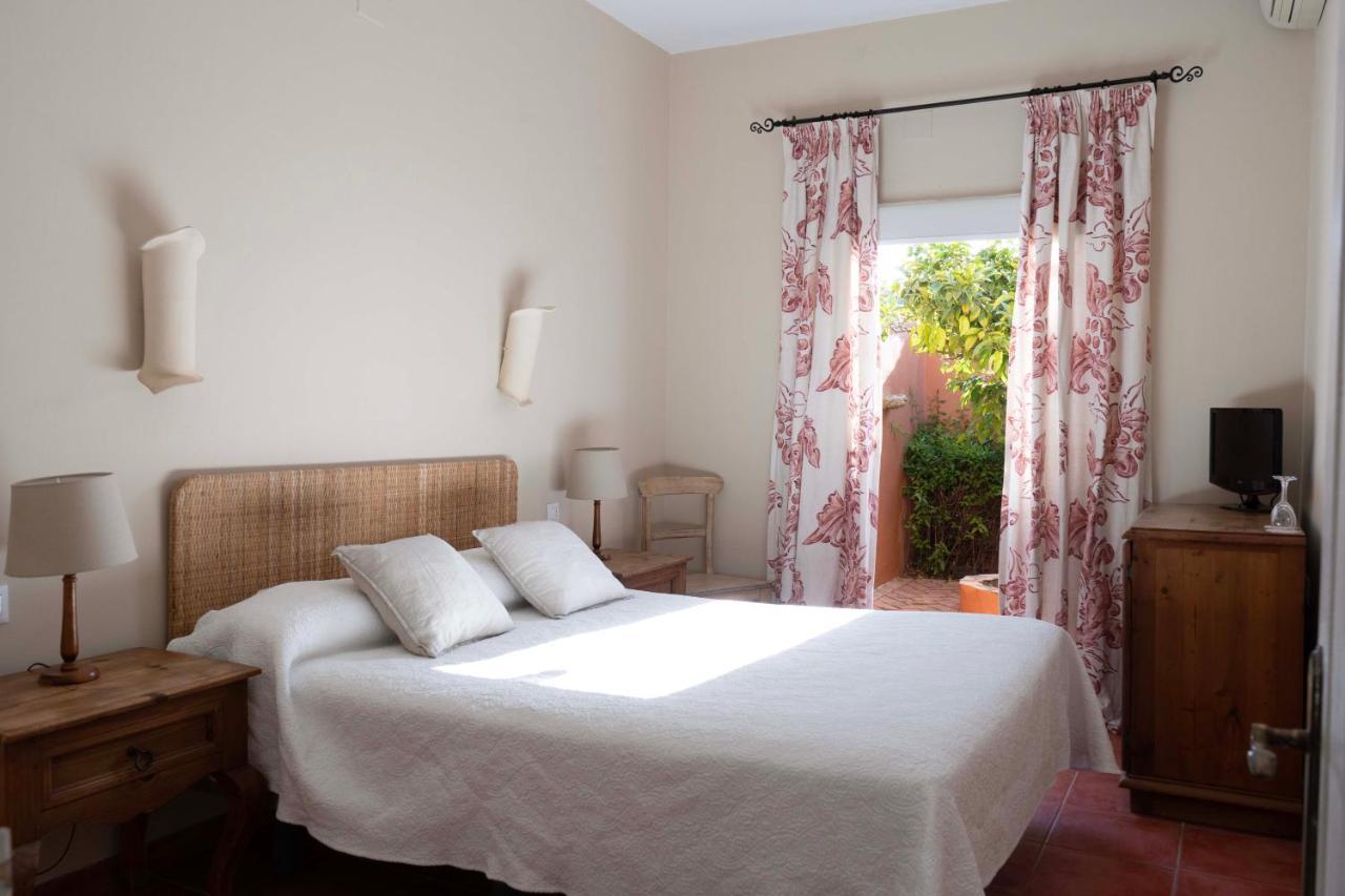 Hotel Madreselva - Grupo Califa Los Canos De Meca Zewnętrze zdjęcie