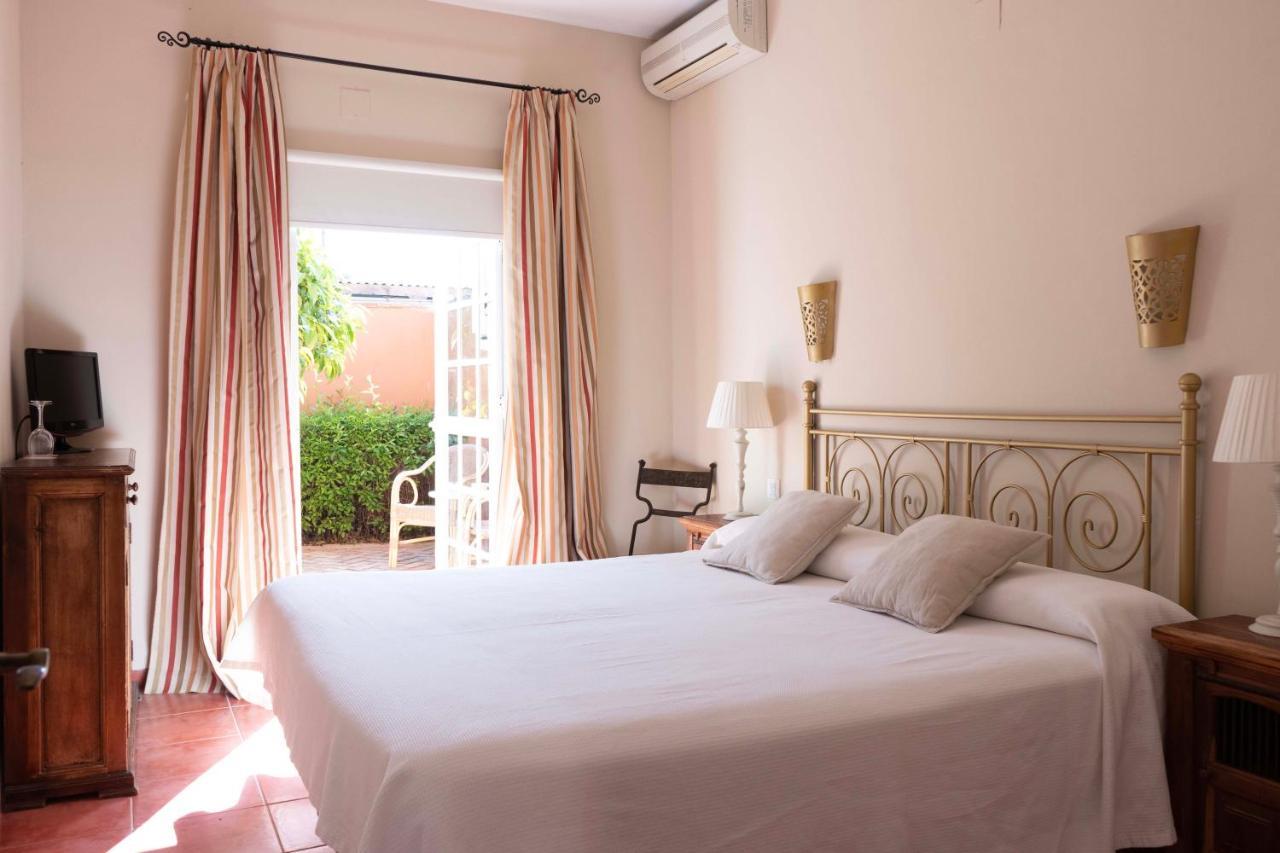 Hotel Madreselva - Grupo Califa Los Canos De Meca Zewnętrze zdjęcie